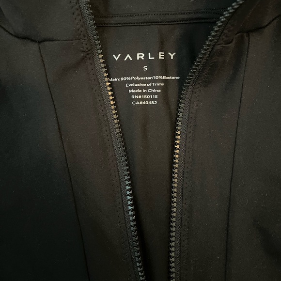 Varley Half Zip. Size Small - Picture 6 of 7